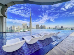 WonderfulStay at Paramount - Highest Infinity Pool - Burj Khalifa View - Brand New Luxury Apartments